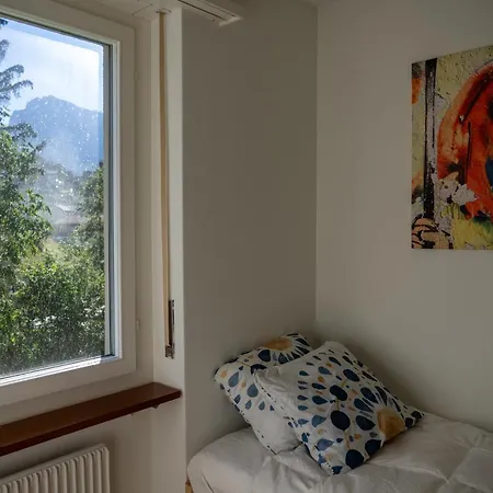 Apartment Spacious 2 Bedroom