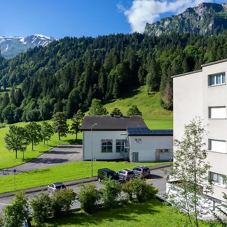 Spacious 2 Bedroom * Engelberg