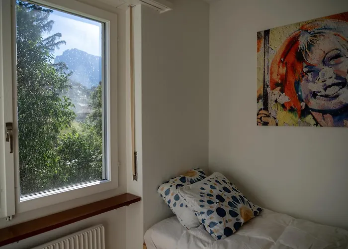 Spacious 2 Bedroom Apartment