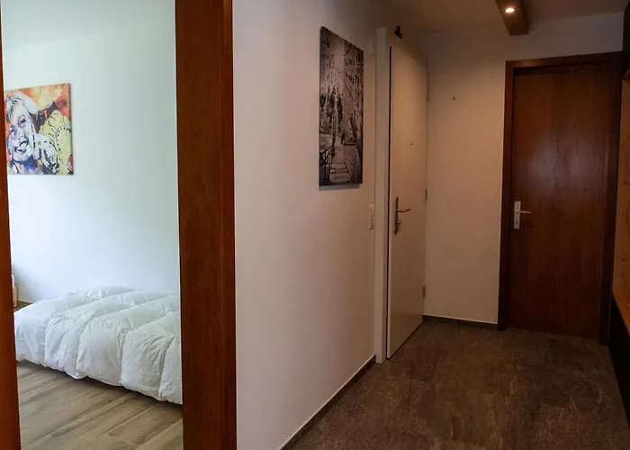 Spacious 2 Bedroom Apartment