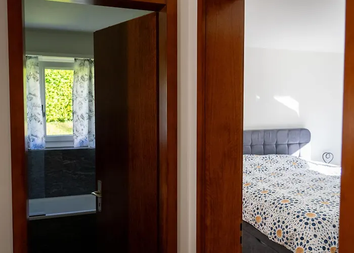 Spacious 2 Bedroom Apartment