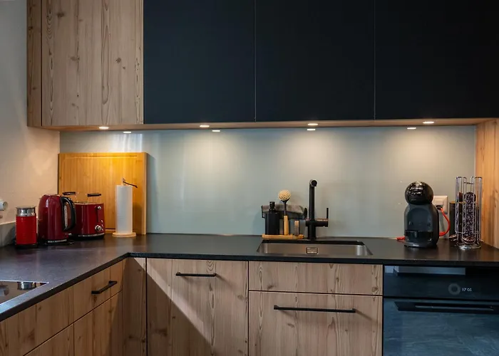 Spacious 2 Bedroom Apartment