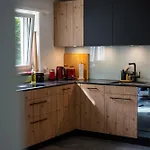 Spacious 2 Bedroom Lägenhet *